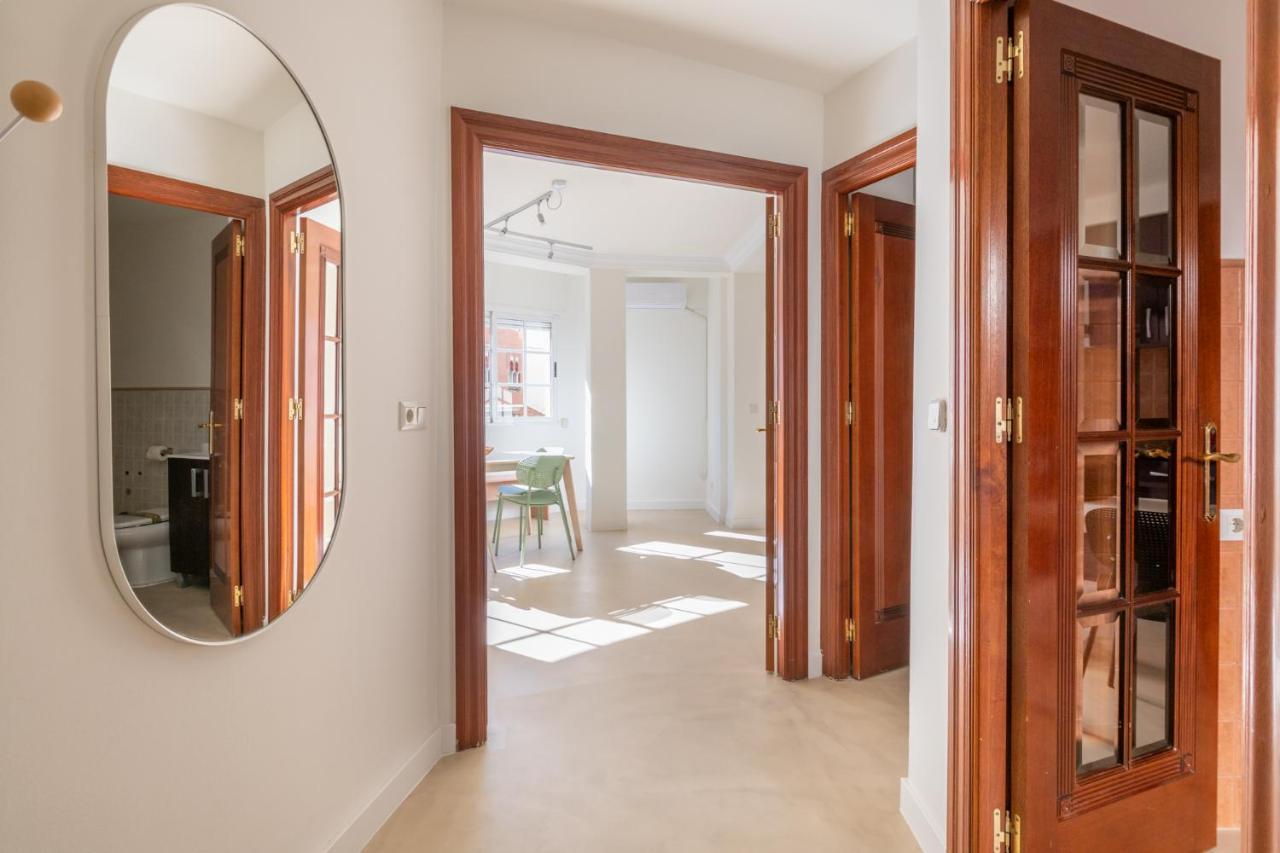 Amplio Apartamento Trinidad By Renthas Leilighet Málaga Eksteriør bilde