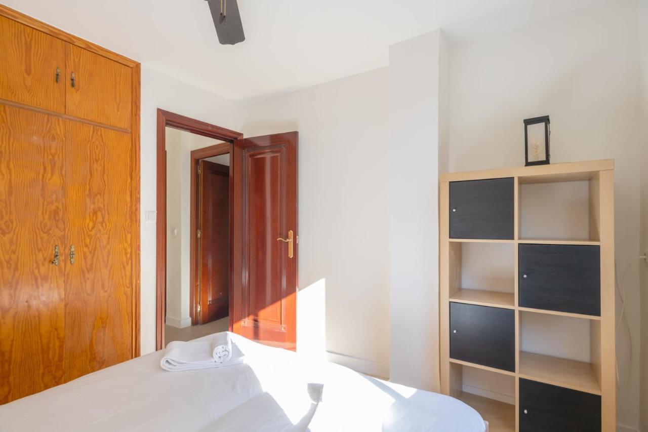 Amplio Apartamento Trinidad By Renthas Leilighet Málaga Eksteriør bilde